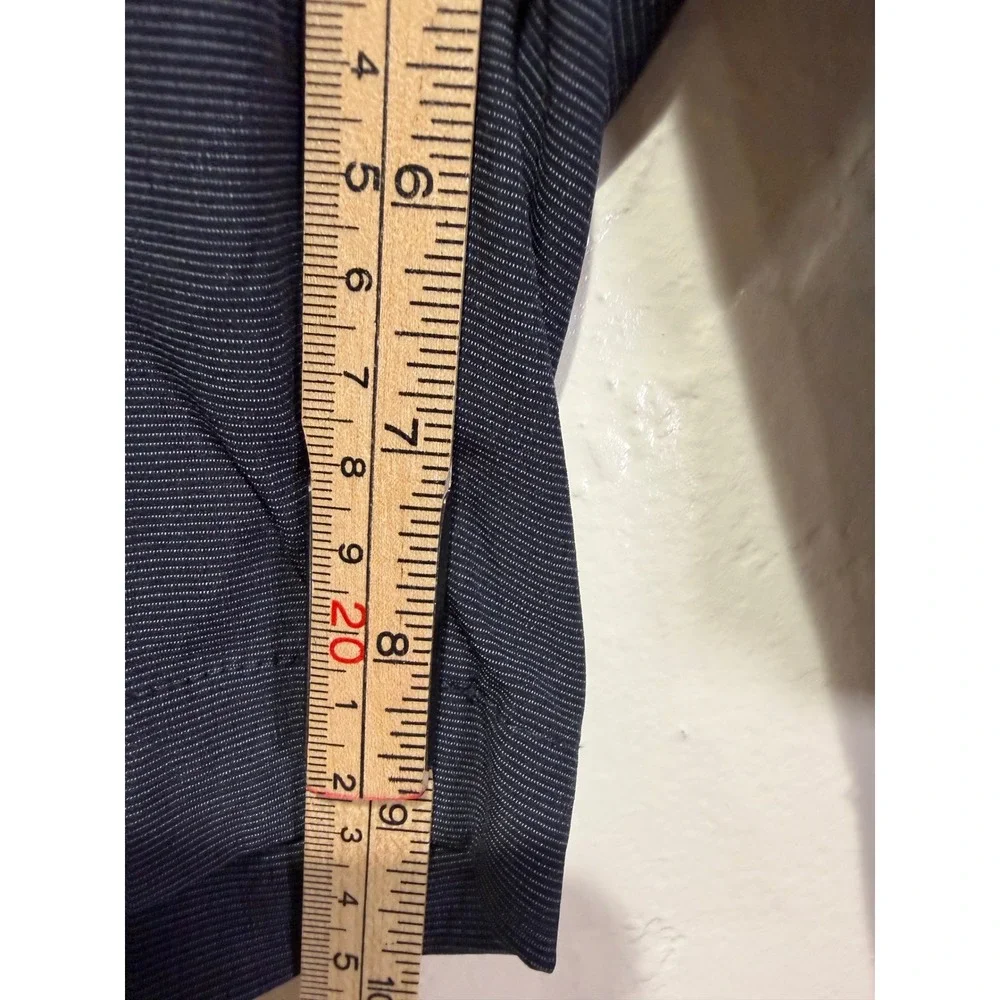 Banana Republic Core Temp Mens Shorts Charcoal Gray Micro Stripe Elastic Back 37